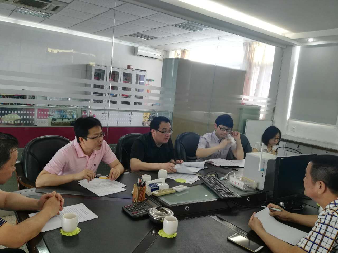 汕頭市科技局領(lǐng)導(dǎo)蒞臨我司參觀指導(dǎo)工作